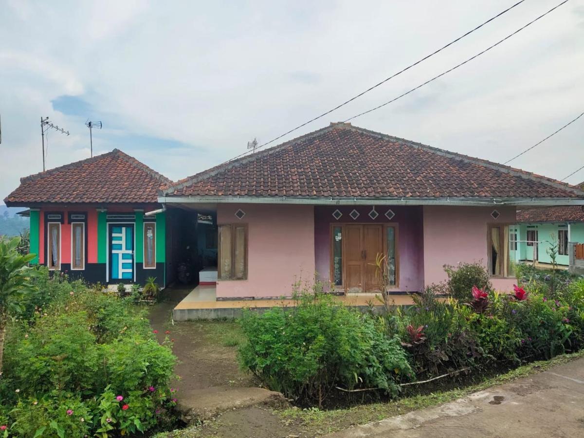 Villa Lembang Bunda Cikareumbi Extérieur photo